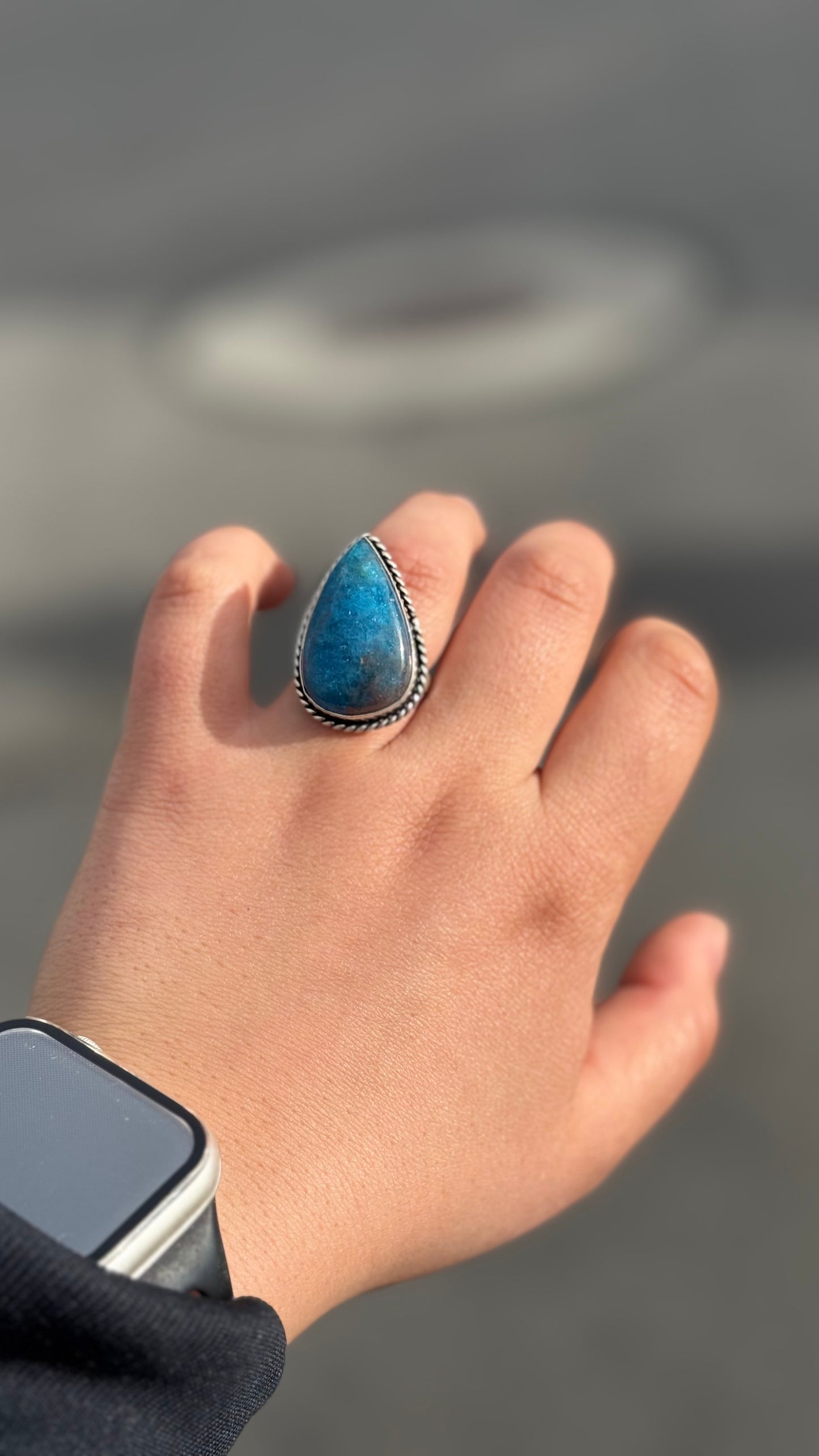 Apatite stone adjustable ring