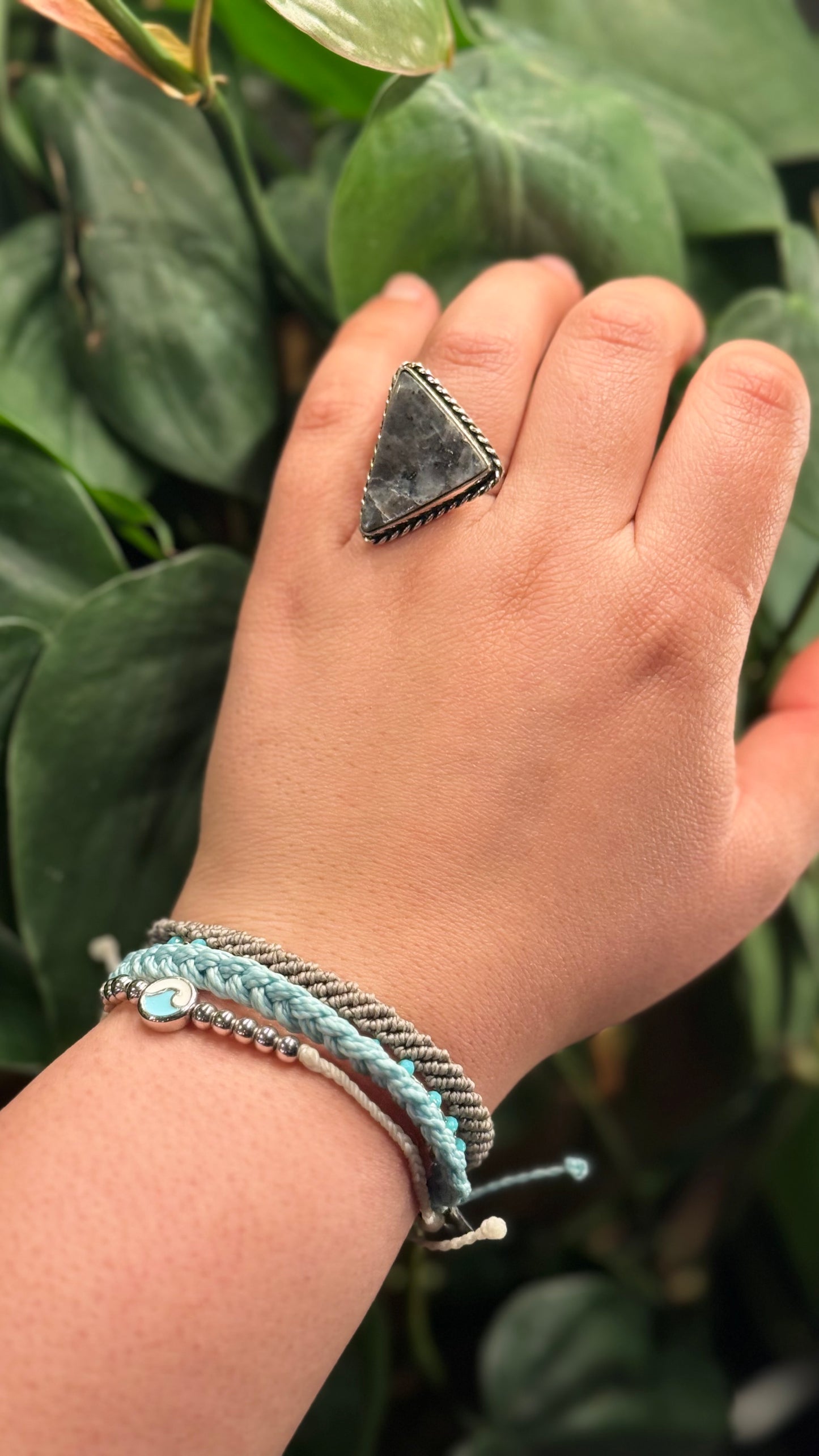 Adjustable quartz ring