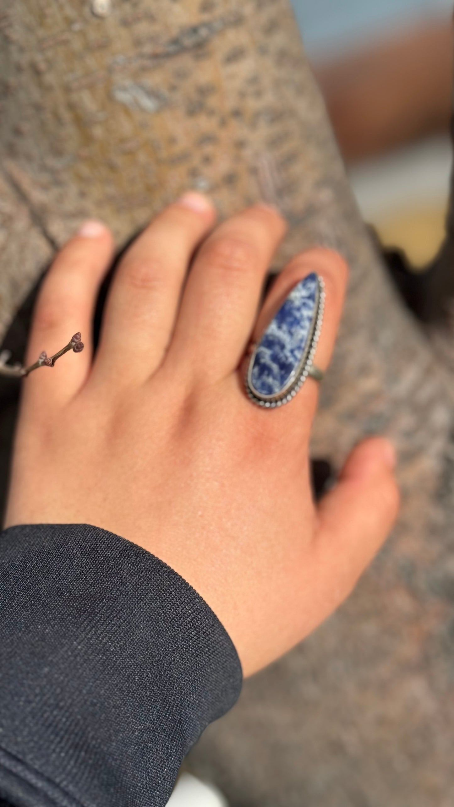 Adjustable blue lapis lazuli ring