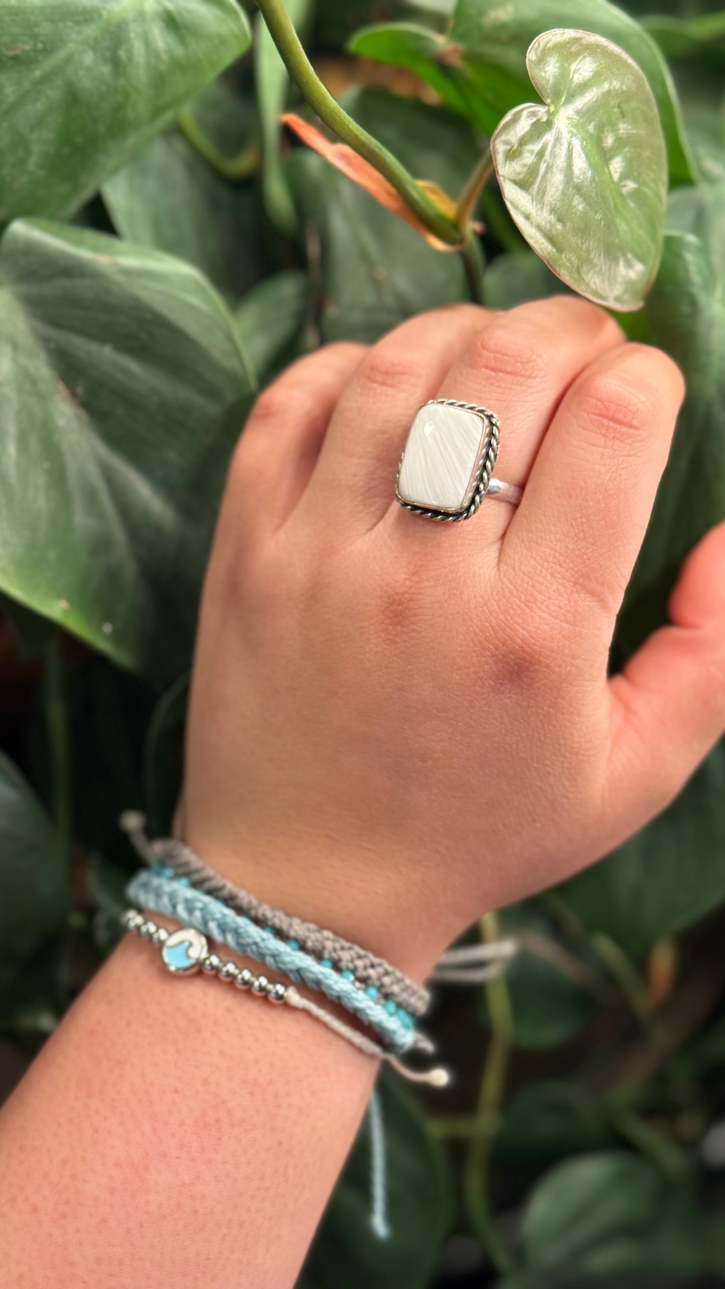 White coral stone Adjustable ring