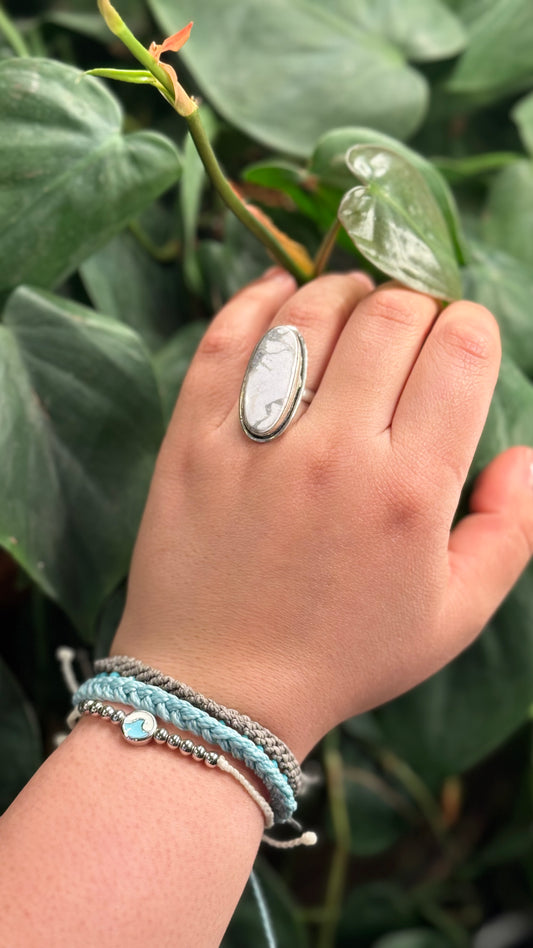 White howlite stone Adjustable ring