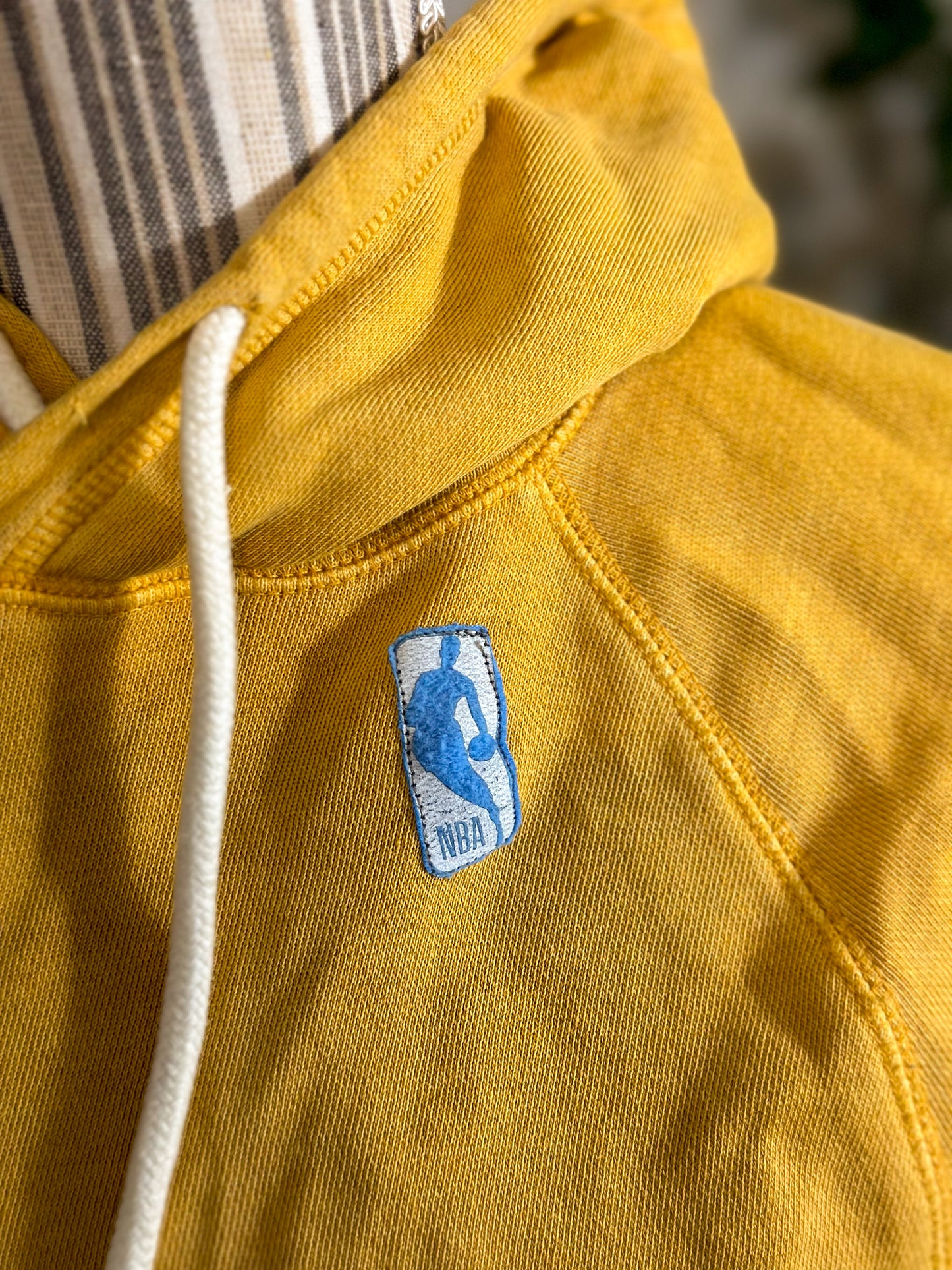 Golden state warriors sweater (large)