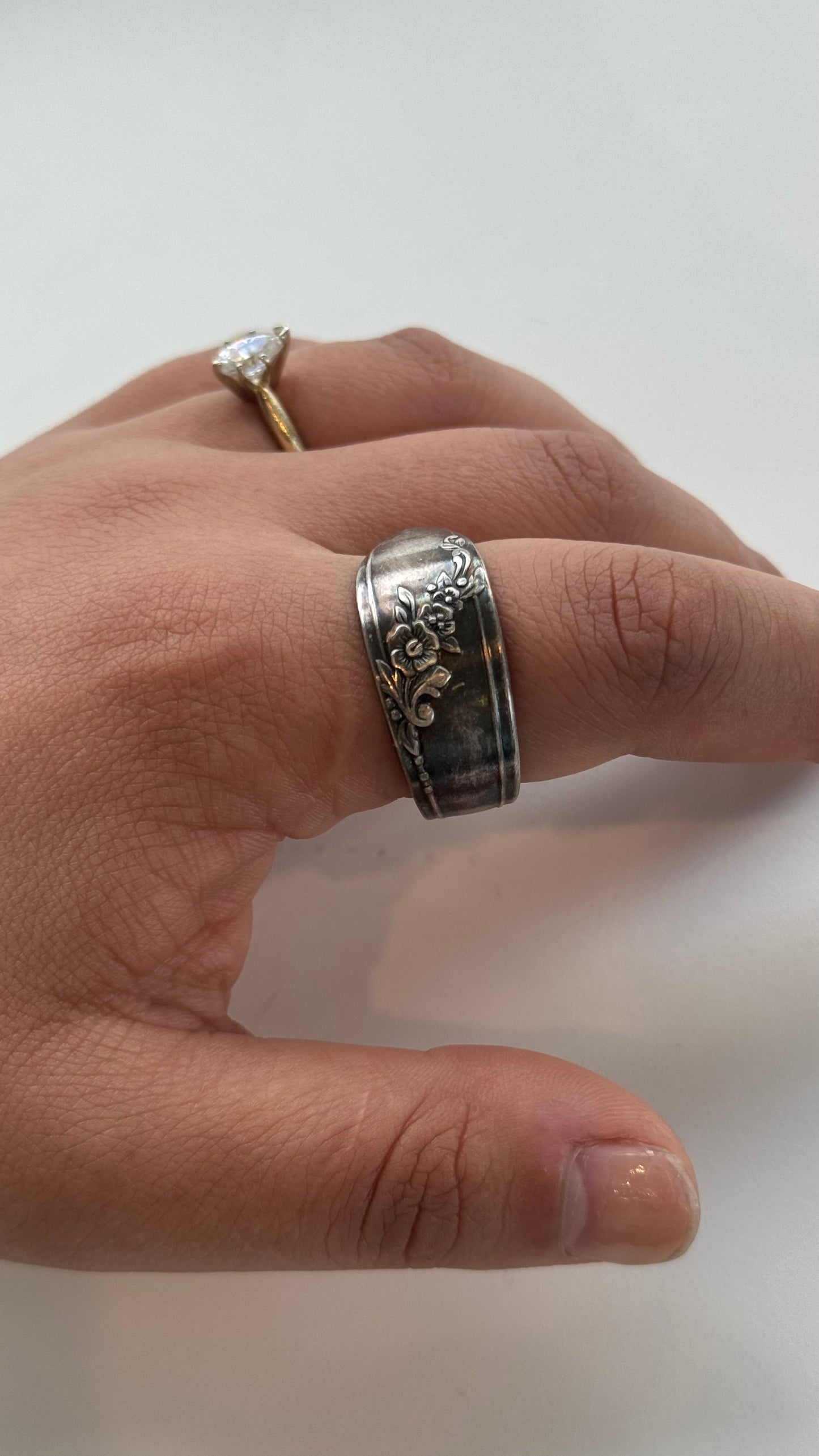 Spoon Ring Queen Bess Violet Flowers