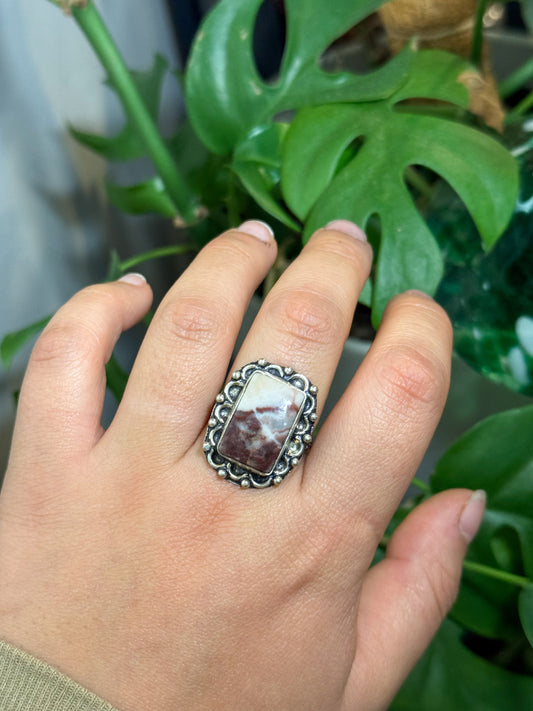 Size 7.5 stone ring