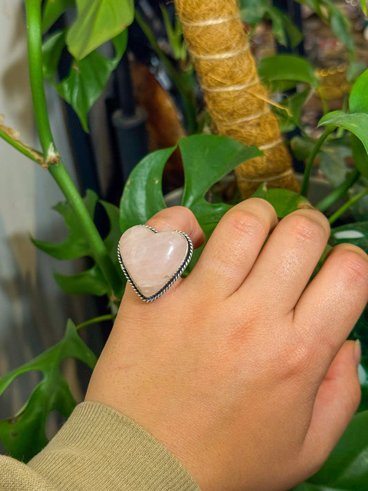 Rose quartz stone ring size 6