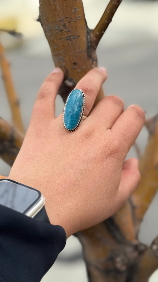 Apatite stone adjustable ring